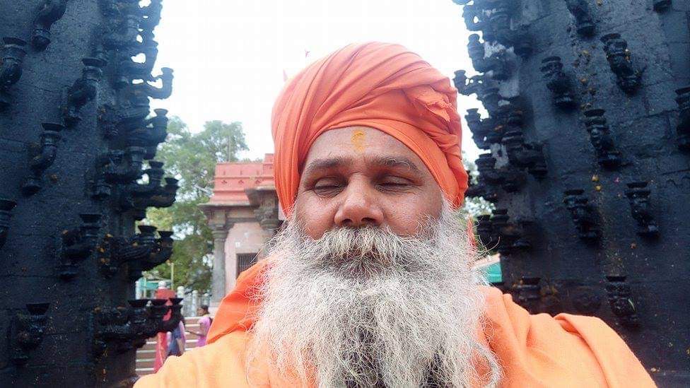 સિંદૂર રસપાન — શ્રી ફુલલિયા હનુમાન